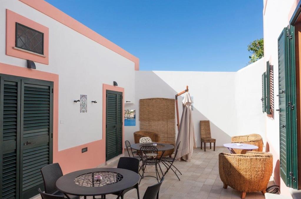 Gasthof La Terrazza Sul Porto Ponza